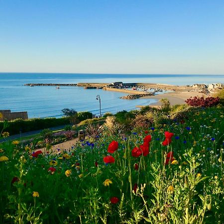 Apartamento Lyme Regis Renovated Period Seaside Flat Exterior foto